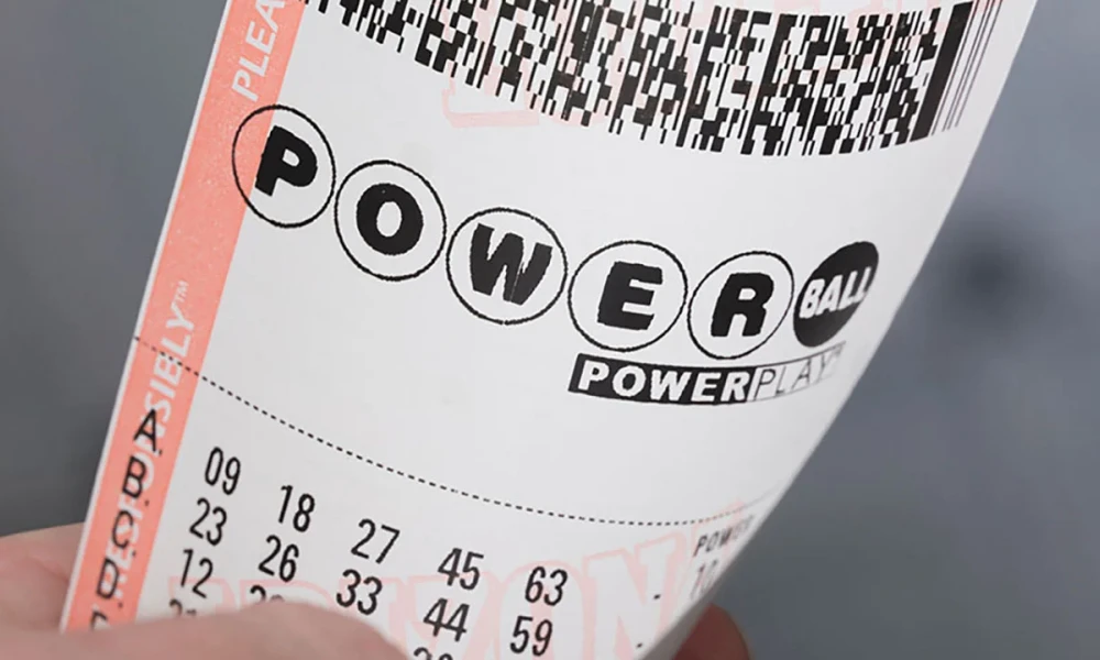 ΗΠΑ: Νικητής στο τζακ ποτ του Powerball κατάφερε να κερδίσει 1,3 δισ. δολάρια- Είναι το 8ο μεγαλύτερο ποσό στην ιστορία